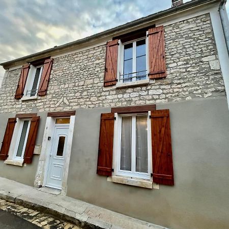 Apartamento Les Deux L Du Vignoble Chablis Exterior foto