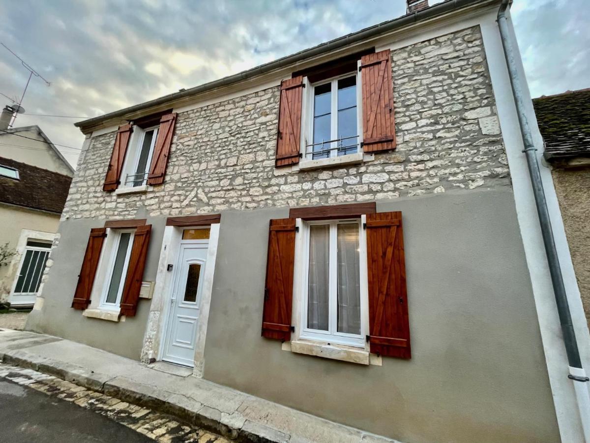 Apartamento Les Deux L Du Vignoble Chablis Exterior foto
